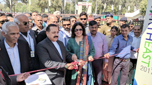 Union Minister Dr Jitendra Singh, flanked by Kirron Kher MP, formally inaugurating the three-day Northeast Festival "Destination Northeast 2017", at Chandigarh on Monday.