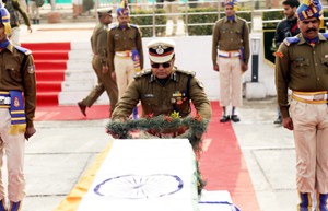 Wreath laying ceremony of 4 CRPF Jawans, who were killed in an Fidayeen attack on CRPF Training Centre at Letpora, Pulwama. —Excelsior/Shakeel