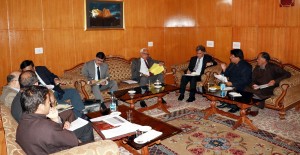 Governor N N Vohra in a meeting with LAHDC Leh delegation on Tuesday.  -Excelsior/Morup Stanzin