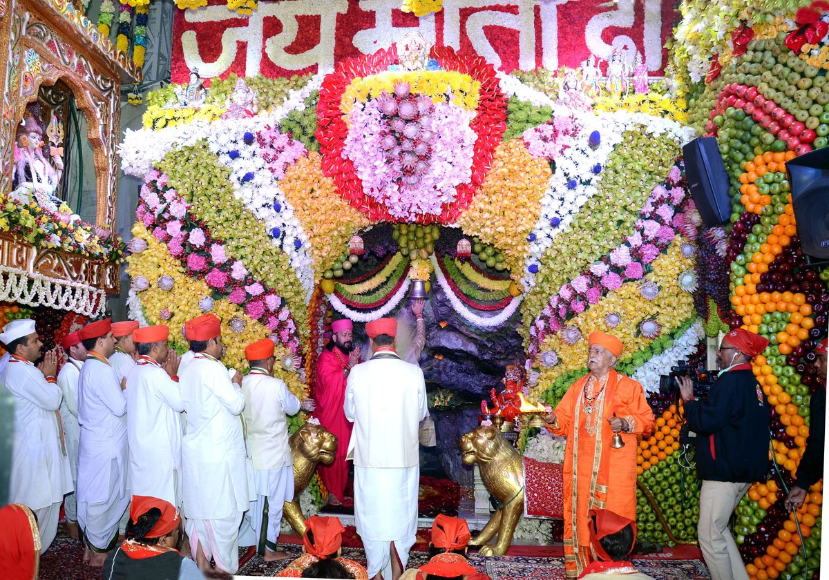 Shat Chandi Maha Yagya commences at Shri Mata Vaishno Devi Shrine