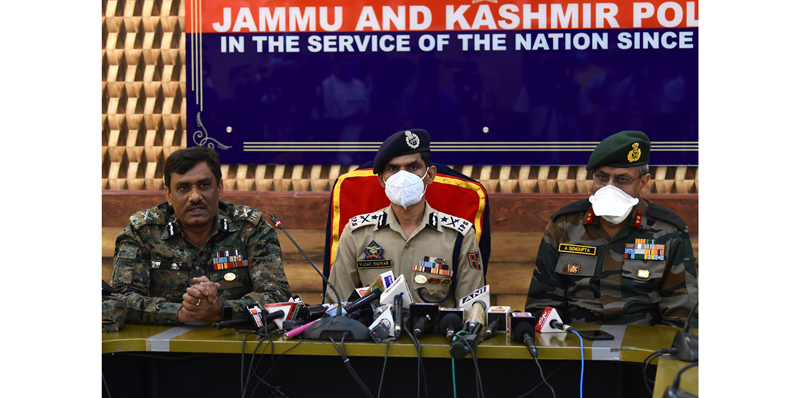 IGP Kashmir Vijay Kumar addressing a press conference in Srinagar on Tuesday.— Excelsior/Shakeel