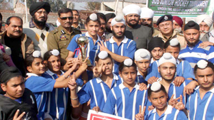 Players of jubilant Young Star Club posing alongwith the chief guest Rajesh Kumar, IGP Jammu and other dignitaries in Jammu on Monday. -Excelsior/Rakesh Players of jubilant Young Star Club posing alongwith the chief guest Rajesh Kumar, IGP Jammu and other dignitaries in Jammu on Monday. -Excelsior/Rakesh