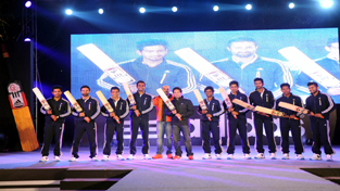 Sachin Tendulkar alongwith emerging cricketers of India during a function organized by sports apparel giant Adidas at Gurgaon in Haryana. -Excelsior photo Sachin Tendulkar alongwith emerging cricketers of India during a function organized by sports apparel giant Adidas at Gurgaon in Haryana. -Excelsior photo