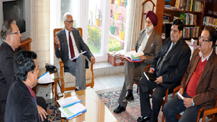 Governor N N Vohra being briefed about arrangements for Indian Science Congress at Raj Bhavan on Thursday.