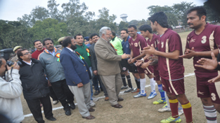 Minister for Sports Taj Mohi-ud-Din interacting with players while inaugurating 4th Rajiv Gandhi Gold Cup Football Tournament in Jammu on Monday. -Excelsior/Rakesh Minister for Sports Taj Mohi-ud-Din interacting with players while inaugurating 4th Rajiv Gandhi Gold Cup Football Tournament in Jammu on Monday. -Excelsior/Rakesh