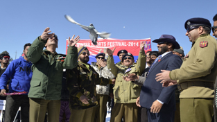 DIG North Kashmir Range JP Singh inaugurating skiing training course at Gulmarg on Tuesday. DIG North Kashmir Range JP Singh inaugurating skiing training course at Gulmarg on Tuesday.