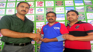 Man of the match award being presented during a match of Gufran Memorial T-20 Cricket Tournament in Doda. Man of the match award being presented during a match of Gufran Memorial T-20 Cricket Tournament in Doda.