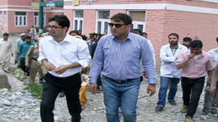 Minister of State for PHE, Nazir Ahmad Gurezi taking stock of healthcare facilities at PHC, Bagtore on Monday.