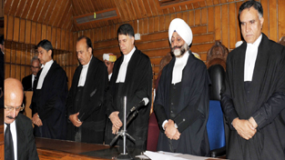 Judges of High Court mourning the demise of former CJ on Monday.