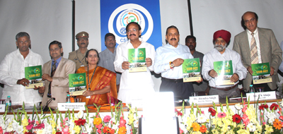 Union Minister of Science & Technology Dr Jitendra Singh releasing book commemorting 70th Foundation Day of India Institute of Chemical Technology at Hyderababd alongwith Union Urban Development Minister Venkaiah Naidu & others. Union Minister of Science & Technology Dr Jitendra Singh releasing book commemorting 70th Foundation Day of India Institute of Chemical Technology at Hyderababd alongwith Union Urban Development Minister Venkaiah Naidu & others.