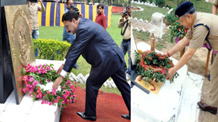 DG Fire and Emergency Services Dr GA Bhat (L) and Assistant Director Udhampur/ Reasi Command P K Bhat (R) laying wreaths on martyrs memorial on Tuesday. DG Fire and Emergency Services Dr GA Bhat (L) and Assistant Director Udhampur/ Reasi Command P K Bhat (R) laying wreaths on martyrs memorial on Tuesday.