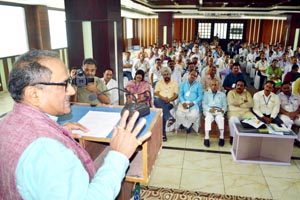 Deputy Chief Minister, Dr Nirmal Singh addressing a party function at Kathua on Sunday. -Excelsior/Madan Deputy Chief Minister, Dr Nirmal Singh addressing a party function at Kathua on Sunday. -Excelsior/Madan