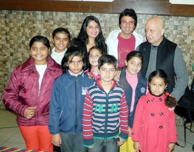 Cine star, Anupam Kher, posing with Star cast of ‘Nanhe Farishtey’ at Amar Singh Club in Jammu. Cine star, Anupam Kher, posing with Star cast of ‘Nanhe Farishtey’ at Amar Singh Club in Jammu.