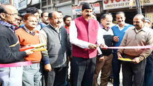 MoS for Finance, Pawan Kumar Gupta kick starting black topping work at Udhampur on Friday. MoS for Finance, Pawan Kumar Gupta kick starting black topping work at Udhampur on Friday.