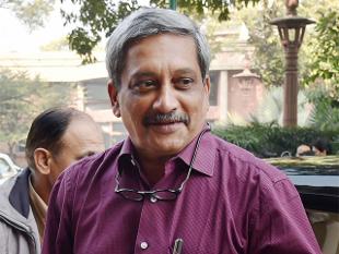 Parrikar inaugurates first cable-stayed bridge in J&K Parrikar inaugurates first cable-stayed bridge in J&K