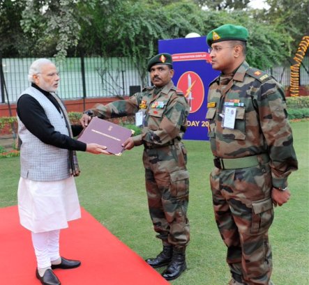 PM presents certificates to Army's innovators PM presents certificates to Army's innovators
