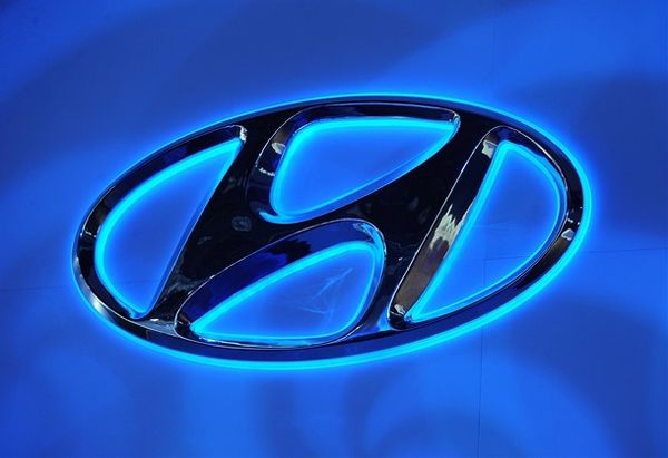 Wallpaper Hyundai Logo