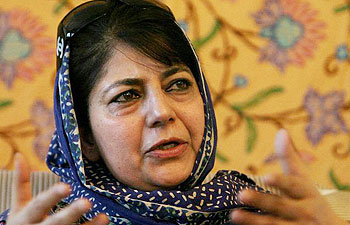 Mehbooba will be 13 CM of J&K, where 5 times Governors rule has been imposed Mehbooba will be 13 CM of J&K, where 5 times Governors ruMehbooba will be 13 CM of J&K, where 5 times Governors rule has been imposed le has been imposed