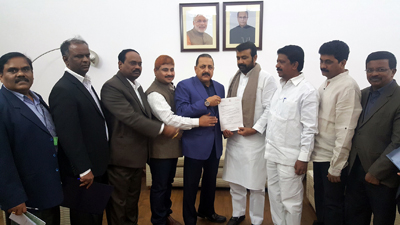 Union Minister Dr Jitendra Singh receiving a memorandum from a delegation of Karnataka legislators seeking his intervention for uniformity in the rules followed by recreation clubs across the country, at New Delhi. Union Minister Dr Jitendra Singh receiving a memorandum from a delegation of Karnataka legislators seeking his intervention for uniformity in the rules followed by recreation clubs across the country, at New Delhi.