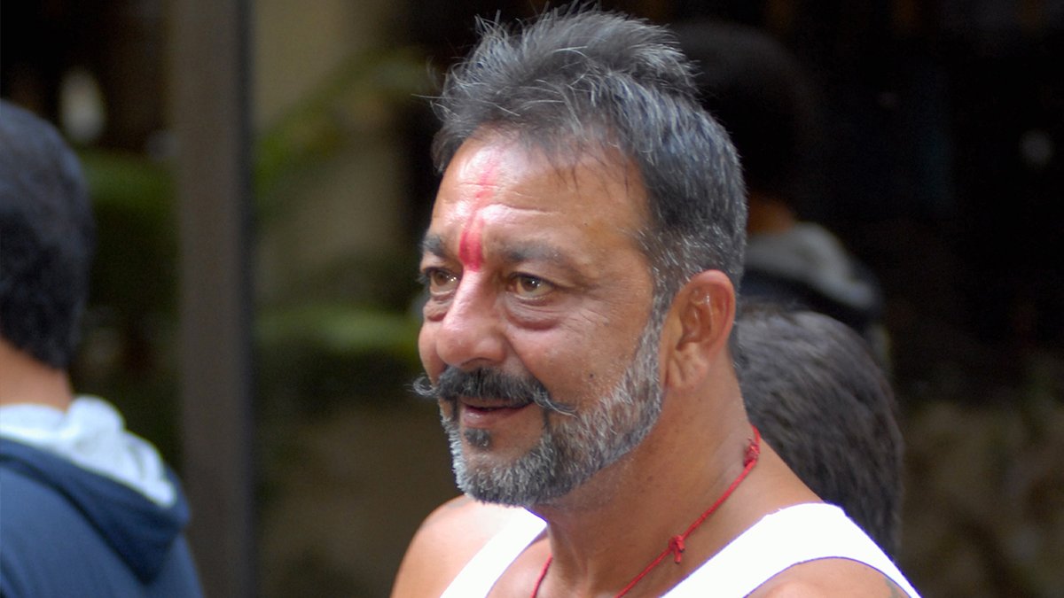 HC adjourns hearing on PIL challenging Sanjay Dutt's release HC adjourns hearing on PIL challenging Sanjay Dutt's release