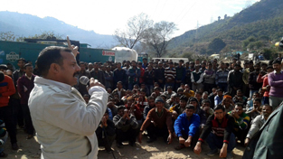 NPP leader Balwant Singh Mankotia addressing villagers at Moud near Udhampur on Friday. NPP leader Balwant Singh Mankotia addressing villagers at Moud near Udhampur on Friday.