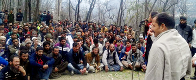 NPP state president, Balwant Singh Mankotia addressing workers at Ramban on Saturday. NPP state president, Balwant Singh Mankotia addressing workers at Ramban on Saturday.