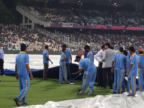 Rain threatens to play spoilsport in Indo-Pak showdownRain threatens to play spoilsport in Indo-Pak showdown