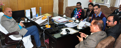 Advisor to Governor, Parvez Dewan interacting with officers on Saturday. Advisor to Governor, Parvez Dewan interacting with officers on Saturday.
