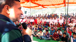 Sham Lal Sharma addressing a public meeting in Akhnoor on Sunday. Sham Lal Sharma addressing a public meeting in Akhnoor on Sunday.