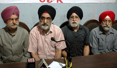 Chairman of Kashmir Sikh Sangat addressing press conference in Jammu on Monday. -Excelsior/ Rakesh Chairman of Kashmir Sikh Sangat addressing press conference in Jammu on Monday. -Excelsior/ Rakesh