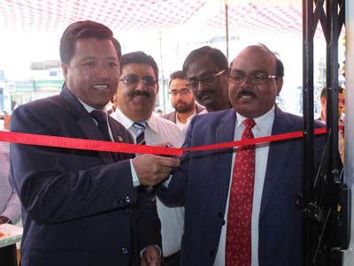 GM RBI Jammu Ramesh Chand and DGM, Amritsar Zone of Allahabad Bank inaugurating new branch of the Bank at Bari Brahamana on Thursday. GM RBI Jammu Ramesh Chand and DGM, Amritsar Zone of Allahabad Bank inaugurating new branch of the Bank at Bari Brahamana on Thursday.