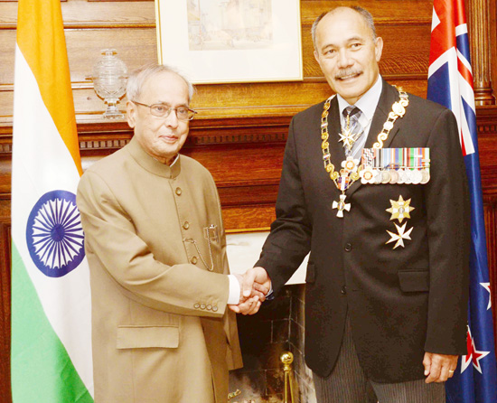 President, Pranab Mukherjee calling on the Governor General of New Zealand, H.E. Lieutenant General, the Rt. Sir Jerry Mateparae, GNZM, QSO, at Government House, in New Zealand on Saturday. President, Pranab Mukherjee calling on the Governor General of New Zealand, H.E. Lieutenant General, the Rt. Sir Jerry Mateparae, GNZM, QSO, at Government House, in New Zealand on Saturday.