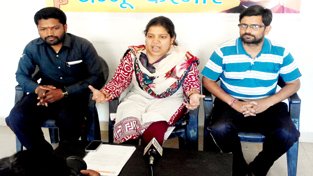 ABVP leaders addressing a press conference at Jammu on Tuesday. ABVP leaders addressing a press conference at Jammu on Tuesday.