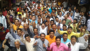 Jewellers during protest at Jammu. Jewellers during protest at Jammu.
