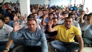 Members of ReT Forum raising slogans during a meeting on Sunday. Members of ReT Forum raising slogans during a meeting on Sunday.