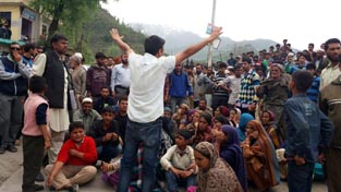 People staging protest demonstration at Thannamandi on Sunday. People staging protest demonstration at Thannamandi on Sunday.