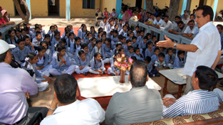 R S Chib addressing a function at GGHSS Satrayan on Thursday. R S Chib addressing a function at GGHSS Satrayan on Thursday.