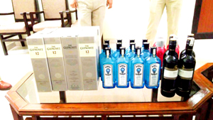 Liquor seized by Excise Department at Lakhanpur. Liquor seized by Excise Department at Lakhanpur.
