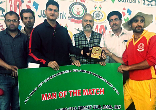 Dignitaries giving Man of the match trophy to Kewal Kotwal at Doda. Dignitaries giving Man of the match trophy to Kewal Kotwal at Doda.