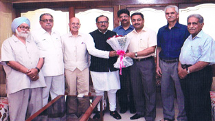 Delegation of Chamber of Traders Federation meeting DyCM on Sunday. Delegation of Chamber of Traders Federation meeting DyCM on Sunday.