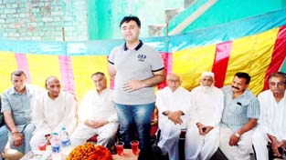 Vikram Malhotra, general secretary of JKPCC addressing a public meeting on Sunday. Vikram Malhotra, general secretary of JKPCC addressing a public meeting on Sunday.