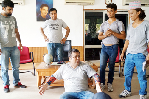 A scene from the play ‘Chitta Singh’ staged by Samooh Theatre on Sunday. A scene from the play ‘Chitta Singh’ staged by Samooh Theatre on Sunday.