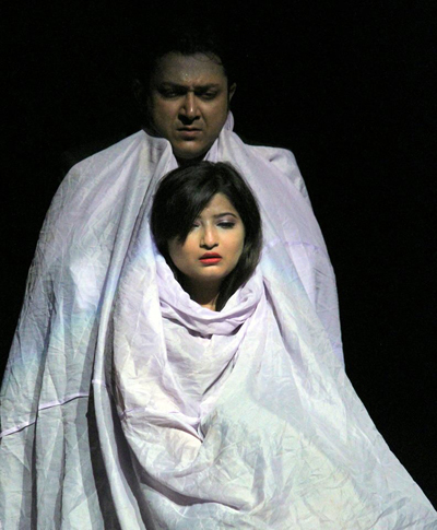 Excelsior Correspondent Jammu, July 16: A female theatre actor and director of the State created a historical milestone on the theatrical milieu of the state by producing two full length plays, second the sequel of the first, to jam packed Abhinav Theatre on the same day - an effort which surely has left an impacting impression on the audience and theatre doers of the State. Haadsa; Haqeeqat ! was presented by Neha Lahotra - a combo of two plays viz Ardhkaavya and Poornviraam with an interval gap of 30 minutes after the first play on which the audience were treated with refreshment while the second play unfolded later. The cast and crew of both the plays that orchestrated its performance skills, both on the stage and back stage was remarkably tight and accomplished that delivered the best in nearly four hour long opus to which the entire audience glued to ---spellbound. Excelsior Correspondent Jammu, July 16: A female theatre actor and director of the State created a historical milestone on the theatrical milieu of the state by producing two full length plays, second the sequel of the first, to jam packed Abhinav Theatre on the same day - an effort which surely has left an impacting impression on the audience and theatre doers of the State. Haadsa; Haqeeqat ! was presented by Neha Lahotra - a combo of two plays viz Ardhkaavya and Poornviraam with an interval gap of 30 minutes after the first play on which the audience were treated with refreshment while the second play unfolded later. The cast and crew of both the plays that orchestrated its performance skills, both on the stage and back stage was remarkably tight and accomplished that delivered the best in nearly four hour long opus to which the entire audience glued to ---spellbound.
