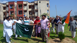 JTC and Nove Soan Kashmir Front activists protesting at Jagti on Wednesday. JTC and Nove Soan Kashmir Front activists protesting at Jagti on Wednesday.