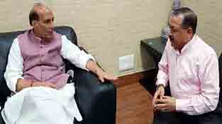 Union Minister Dr. Jitendra Singh calling on Union Home Minister, Rajnath Singh at his Akbar Road residence to discuss the current situation in Kashmir Valley, at New Delhi on Sunday. Union Minister Dr. Jitendra Singh calling on Union Home Minister, Rajnath Singh at his Akbar Road residence to discuss the current situation in Kashmir Valley, at New Delhi on Sunday.