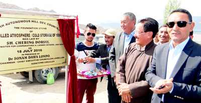 Minister for Ladakh Affairs, Chhering Dorje and others laying foundation stone of Controlled Atmosphere Storage & Cold Storage facility at Leh. Minister for Ladakh Affairs, Chhering Dorje and others laying foundation stone of Controlled Atmosphere Storage & Cold Storage facility at Leh.