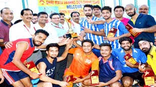 Dignitaries presenting Invitational Volleyball Championship Trophy to Garhi team players. Dignitaries presenting Invitational Volleyball Championship Trophy to Garhi team players.