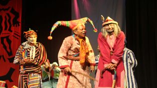 A scene from Bansi Kaul’s play Sidhi Dar Sidhi urf ‘Tukke pe Tukka,’ staged at Abhinav Theatre on Sunday. A scene from Bansi Kaul’s play Sidhi Dar Sidhi urf ‘Tukke pe Tukka,’ staged at Abhinav Theatre on Sunday.