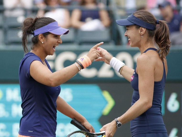sania-mirza-martina-hingis-charleston