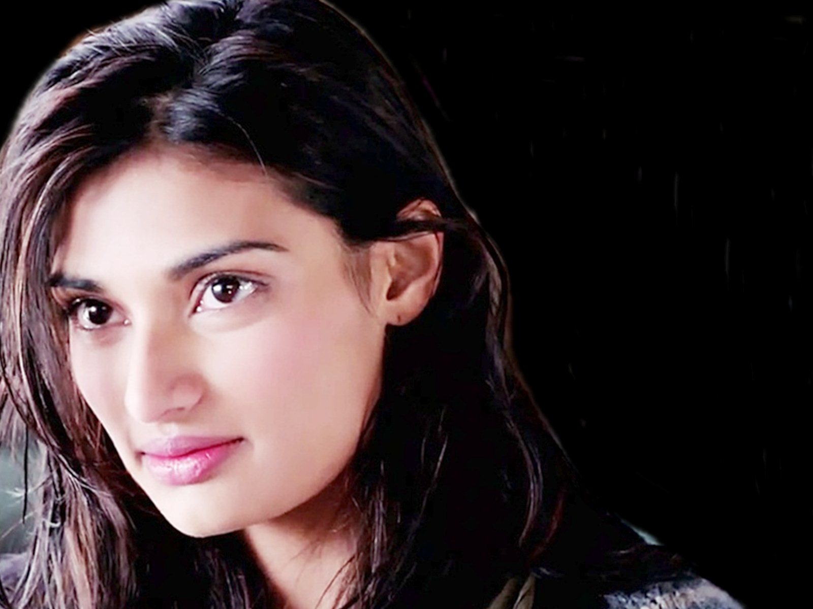 Athiya Shetty to turn showstopper for Masaba at IFW Athiya Shetty to turn showstopper for Masaba at IFWAthiya Shetty to turn showstopper for Masaba at IFW